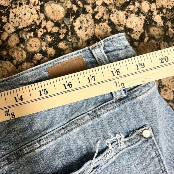 Judy Blue Bootcut Stretch Womens 22W Distressed Raw Hem Relaxed Fit Denim Jeans - Picture 3 of 6